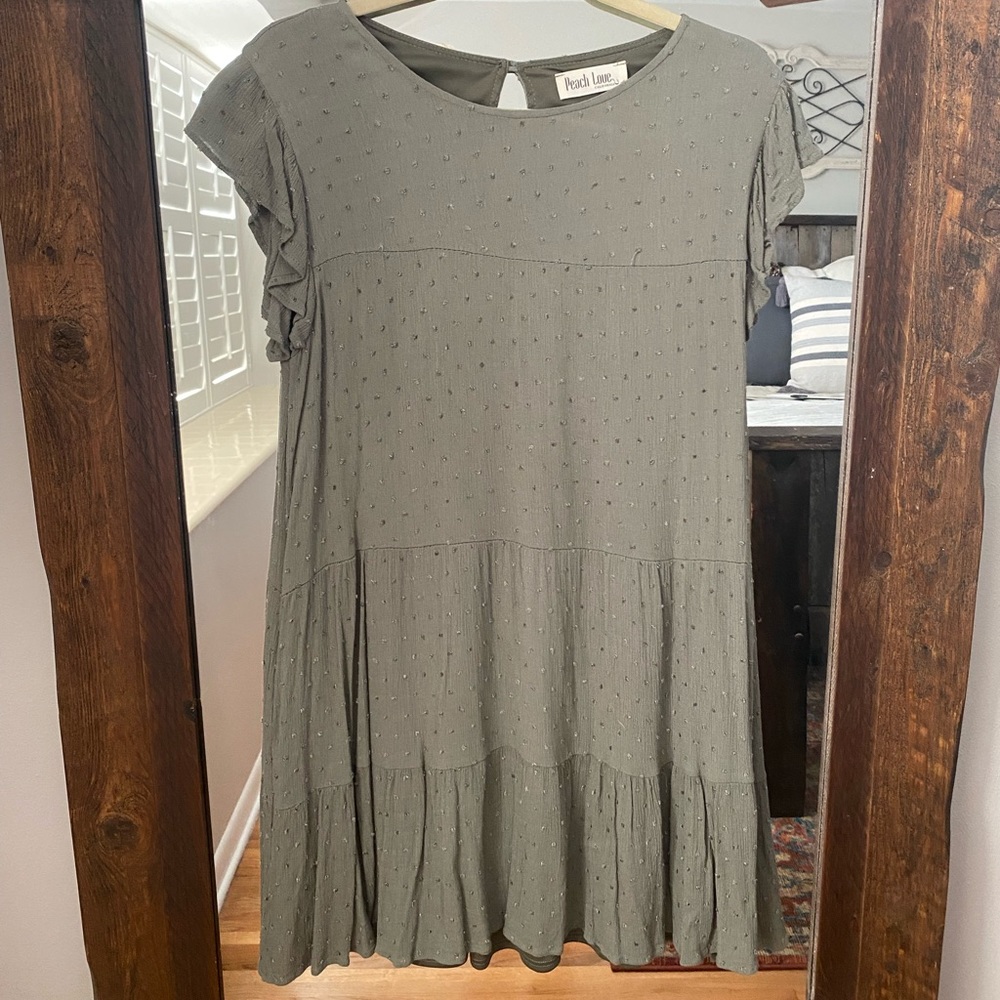 Green three tier ruffle dress. Short sleeve. Lined. Size Large. Worn twice.
